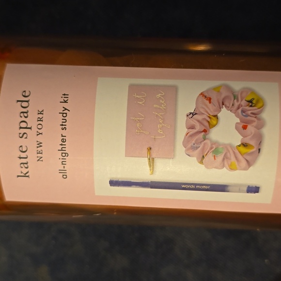 ❤️BUY 2 GET 1 FREE  Kate Spade All-Nighter Study Kit & Tumbler, Retail $29.99 - Picture 6 of 12